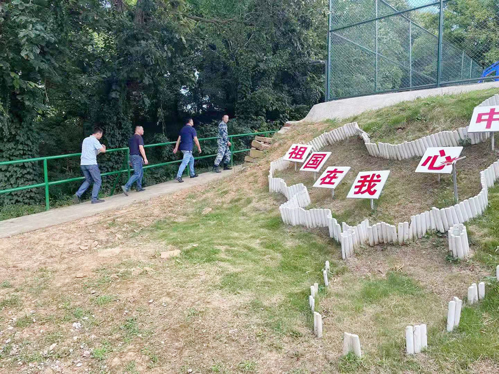 八一慰問(wèn)雷達(dá)連